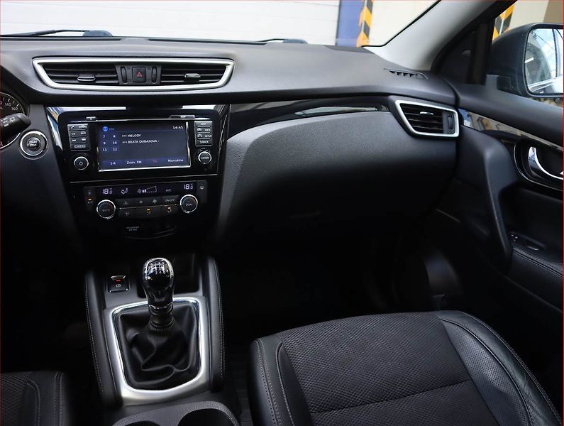 Nissan Qashqai (2014) 1.6 dCi, Serv.kniha, Kůže - fotka 8 z 22