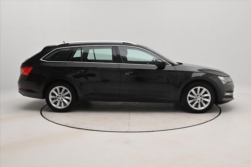 Škoda Superb 2,0 TDI 110 kW DSG Style Záruk - fotka 4 z 31