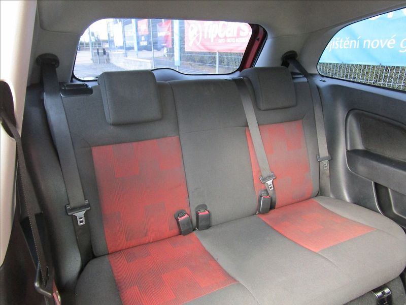 Ford Fiesta 1.4i 16V, Klima - fotka 25 z 41