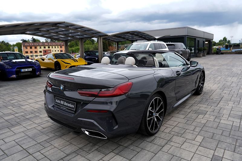 BMW Řada 8 M850i xDrive /Laser/530 PS - fotka 12 z 50