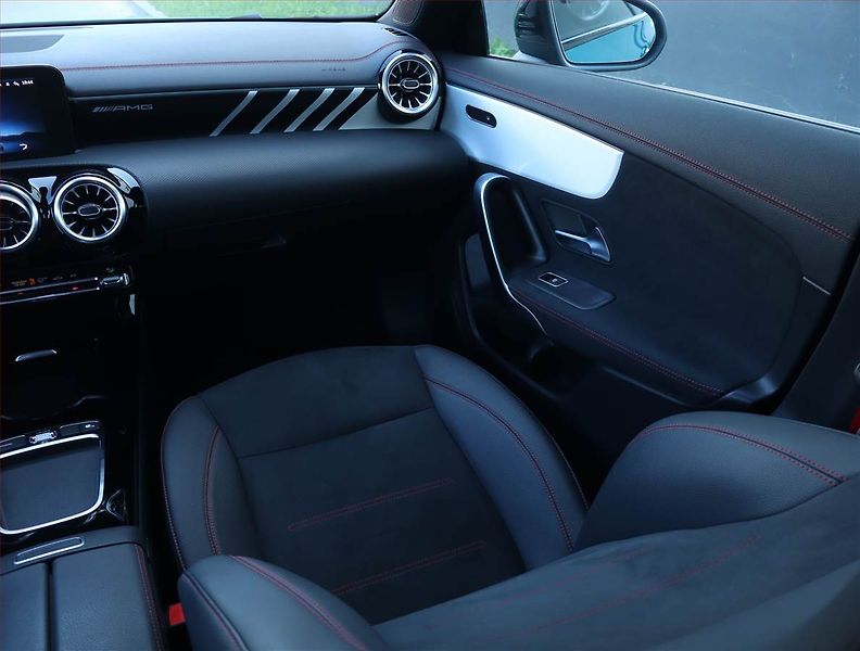 Mercedes-Benz CLA (2023) 35 AMG - fotka 8 z 16