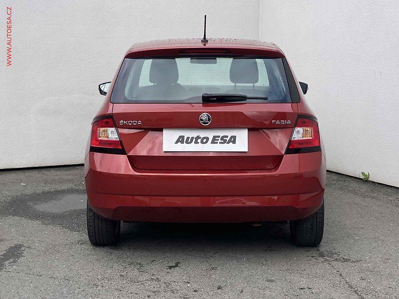 Škoda Fabia (2016) 1.2 TSi, Ambition, +kola - fotka 5 z 17