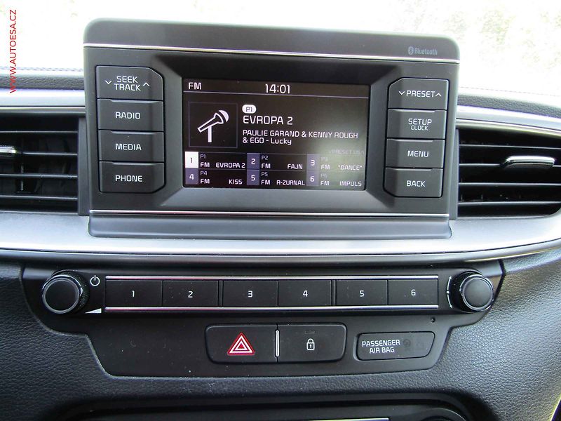 Kia Ceed (2019) 1.6 CRDi, ČR, AC, tempo - fotka 16 z 18