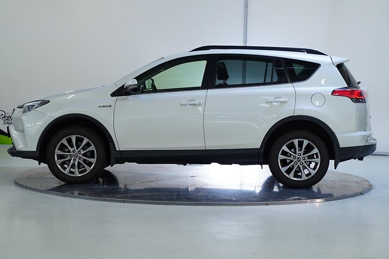 Toyota RAV4 - fotka 3 z 30