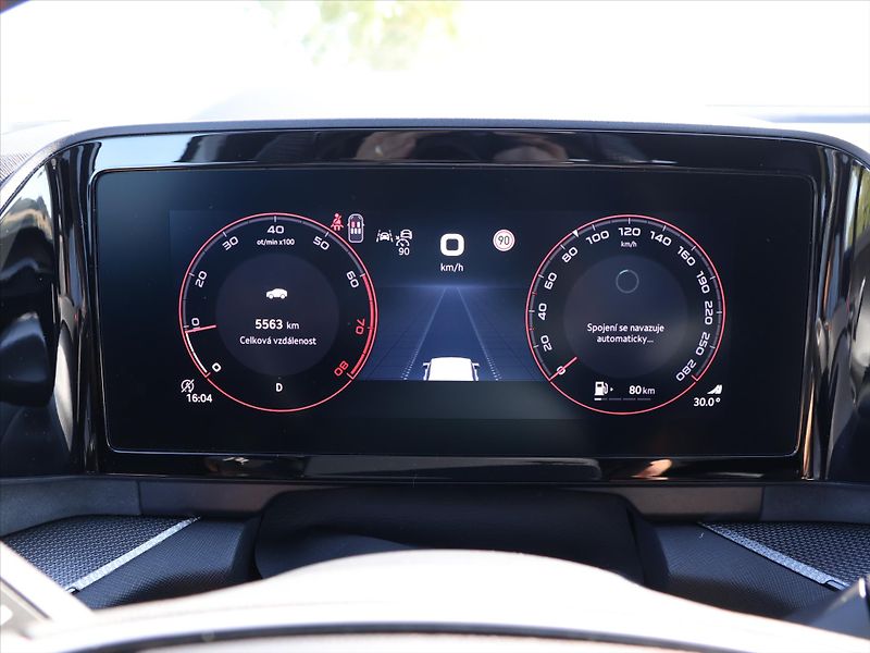 Škoda Kodiaq 2,0 TSI DSG 4x4 RS DPH - fotka 19 z 33