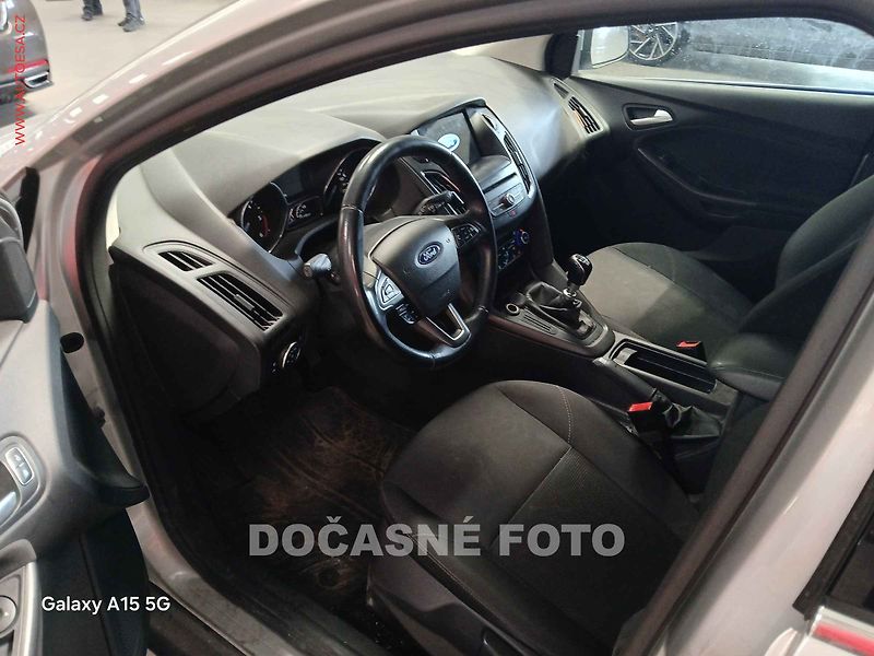 Ford Focus (2018) 1.5 TDCI, autoAC - fotka 2 z 3