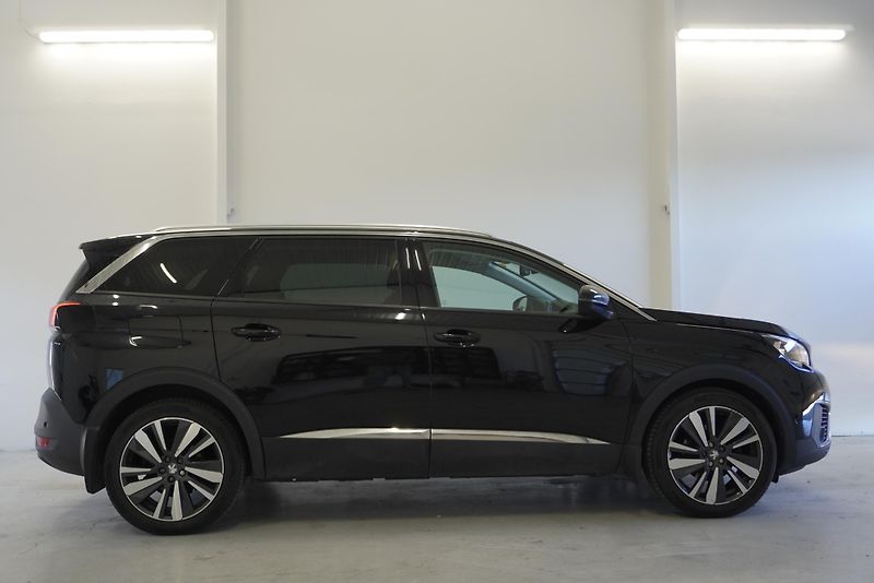 Peugeot 5008 (2020) 5008  1,2I 96 kW ALLURE 7 MÍST - fotka 4 z 32