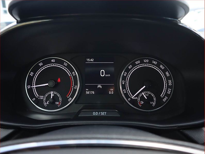 Škoda Fabia (2023) 1.0, Serv.kniha, Tempomat - fotka 11 z 20