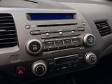 Honda Civic 8. gen 1.8 LS - náhled 15