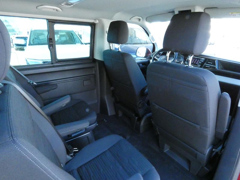 Volkswagen Multivan 6.1. LONG 2.0 TDI 4MOTION - fotka 24 z 28