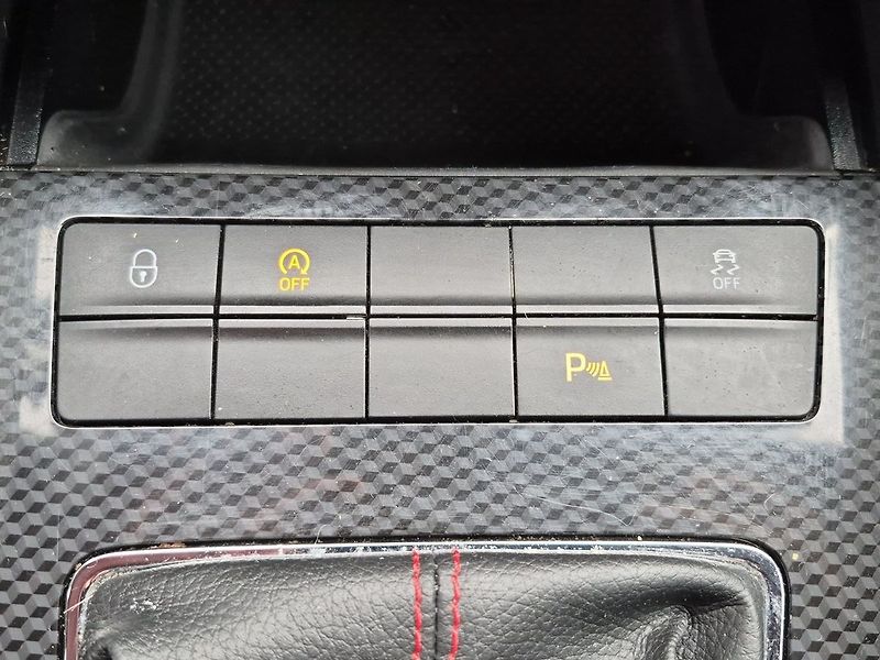 Škoda Octavia RS  2.0 TDI 135kw - fotka 19 z 25