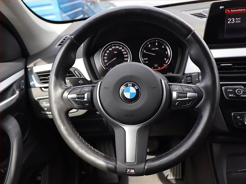 BMW X1 (2022) Innovation xDrive18d - fotka 16 z 21