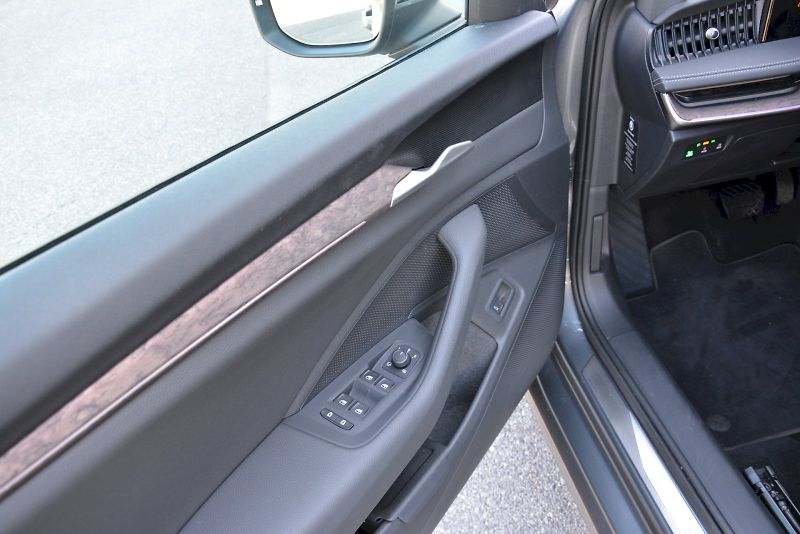 Škoda Superb (2024) Combi 2.0 TDI 110 kW L&K DSG 7 - fotka 9 z 31