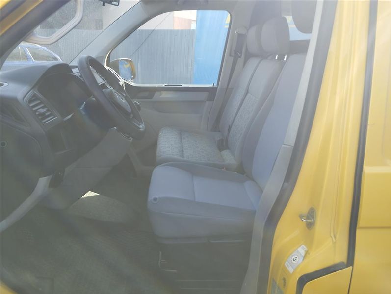 Volkswagen Transporter 2,0 62KW - fotka 7 z 16