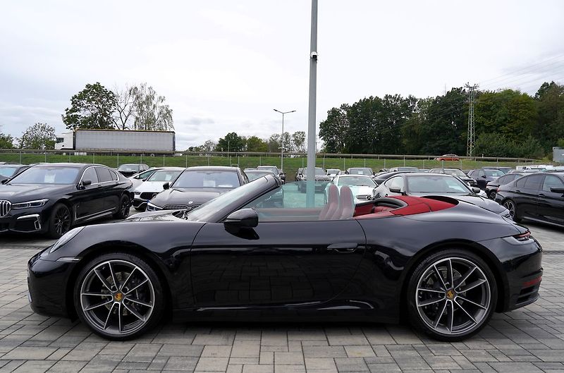 Porsche 911 Carrera 4/PDK/Sport chrono/21 - fotka 10 z 48