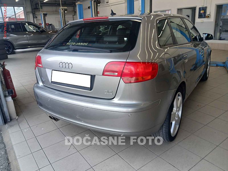 Audi A3 (2005) 3.2 i Quattro, ČR, servis - fotka 2 z 3