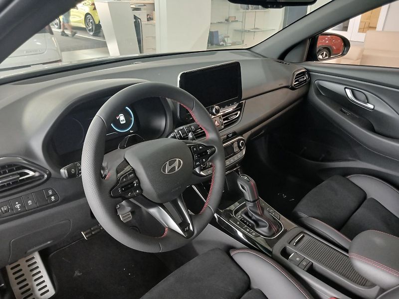 Hyundai i30 1,6 T-GDI N-LINE DCT Nový vůz - fotka 9 z 15