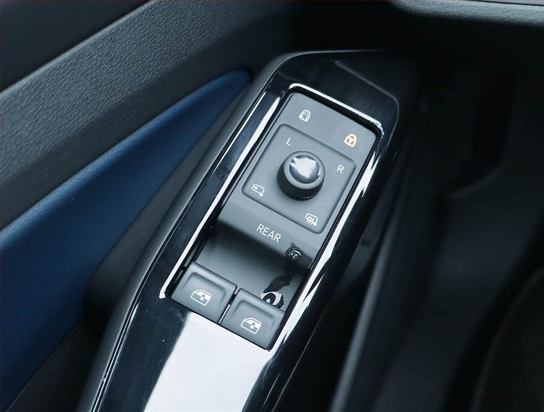 Volkswagen ID.5 (2022) GTX (82 kWh), SoH 92% - fotka 19 z 25