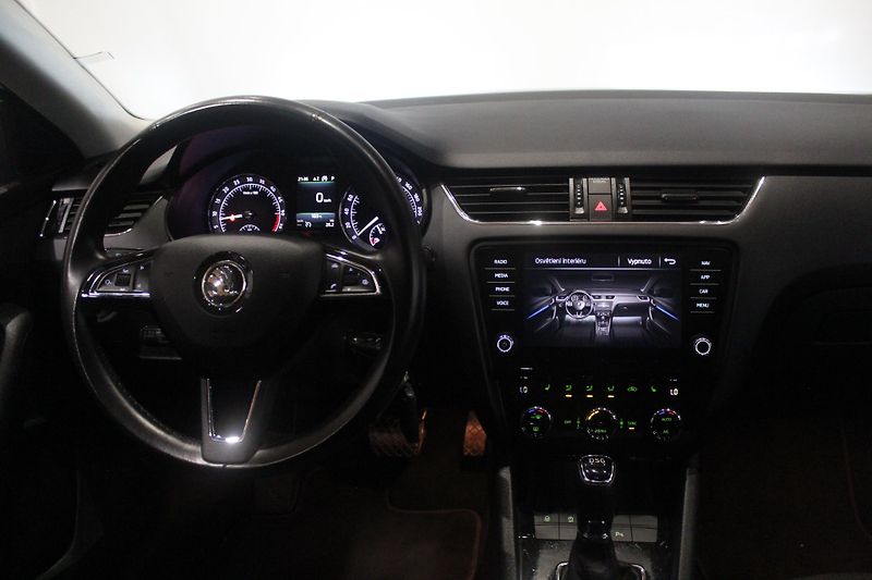 Škoda Octavia (2017) 2.0TDI, 110kW, DSG, FULL LED - fotka 14 z 22