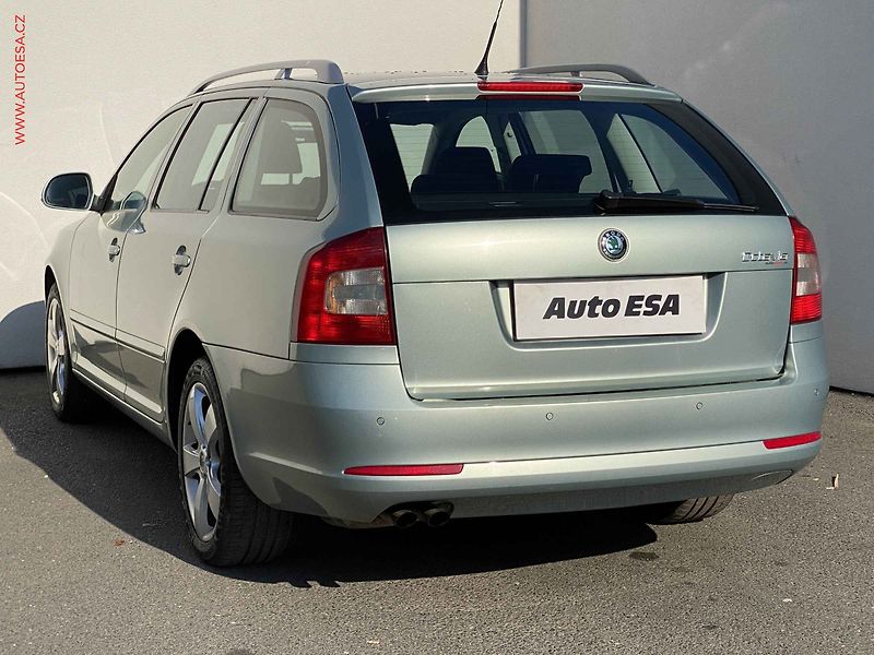 Škoda Octavia (2010) 1.4 TSi, Sport, xenon, +kola - fotka 6 z 18