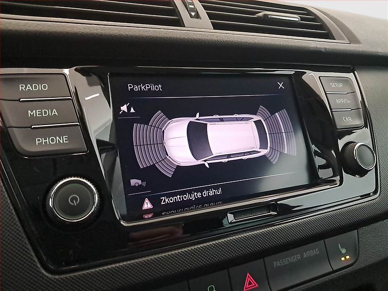 Škoda Fabia (2022) Style 1.0 TSI, Tempomat - fotka 18 z 19
