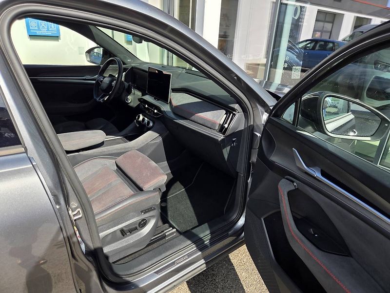 Škoda Kodiaq (2025) 2.0 TSI RS - fotka 43 z 46