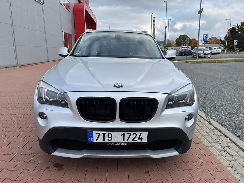 BMW X1 XDRIVE 18D - fotka 24 z 25