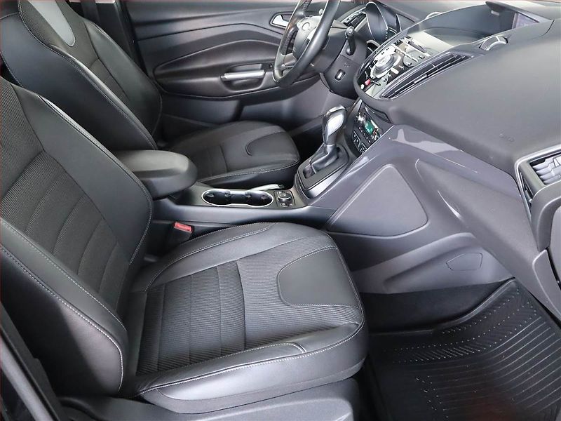 Ford Kuga (2015) 2.0 TDCi, 4X4, Automat - fotka 9 z 22
