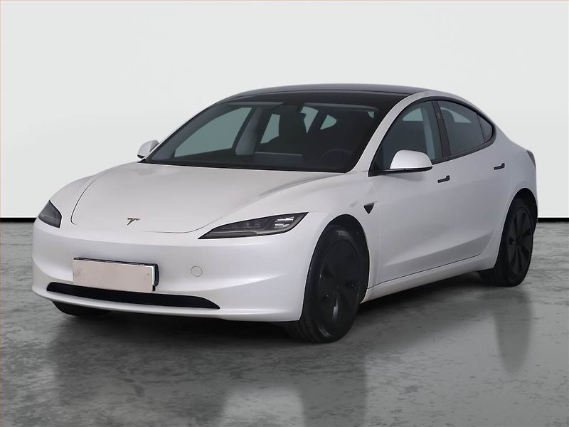 Tesla Model 3 (2024) Standard Range 60kWh, SoH 94% - fotka 2 z 19