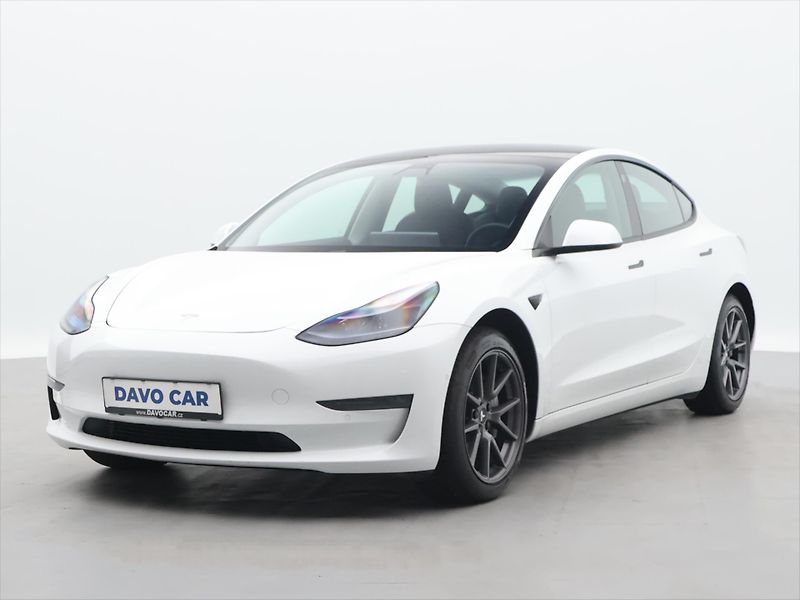 Tesla Model 3 LR 366kW 75kWh AWD DPH - fotka 3 z 35