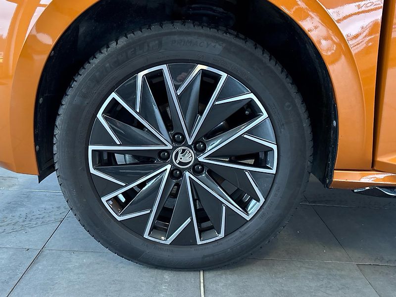 Škoda Kamiq DSG Monte Carlo - fotka 29 z 30