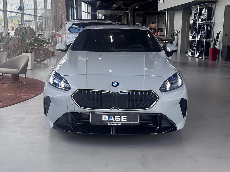 BMW Řada 2 220i Gran Coupe M-Sport - fotka 2 z 20