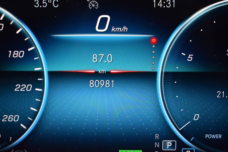 Mercedes-Benz GLE (2020) 450/360kam/Distronic/Pamětsed - fotka 9 z 59