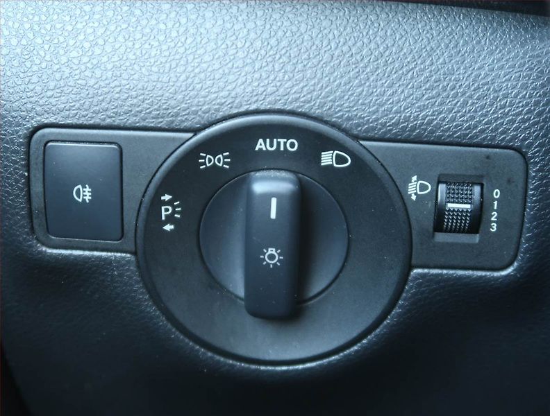 Mercedes-Benz Třídy B (2012) B 180 CDI , Navi - fotka 16 z 19
