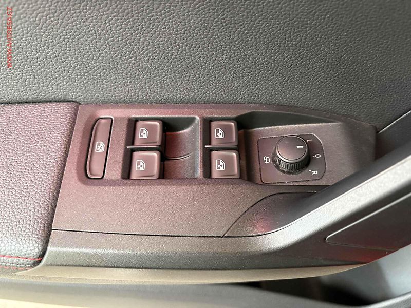 Seat Arona (2021) 1.0TSI, ČR, servis.kniha, DSG - fotka 12 z 17