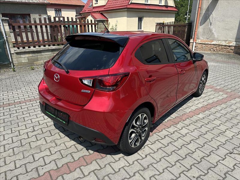 Mazda 2 1,5 - fotka 3 z 25