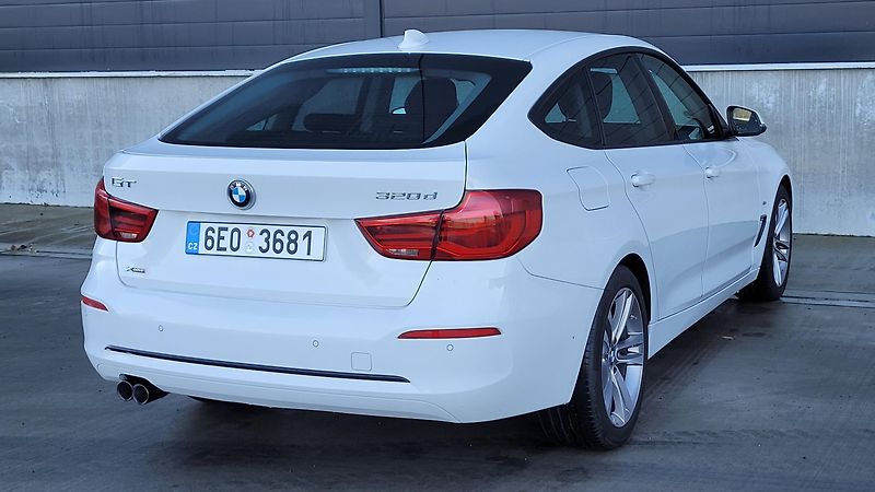BMW Řada 3 320D XDRIVE GT - fotka 12 z 22