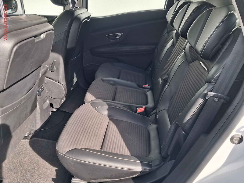 Renault Scénic (2016) 1.2 TCe, Intense, navi - fotka 10 z 17