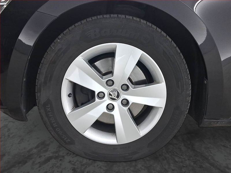 Škoda Superb (2021) 2.0 TDI, Automat, ČR,1.maj - fotka 15 z 31