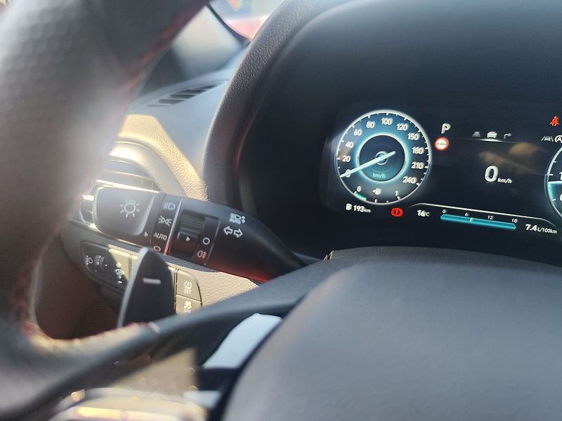 Hyundai i30 1.5 T-GDi/103kW N-Line DCT - fotka 29 z 33