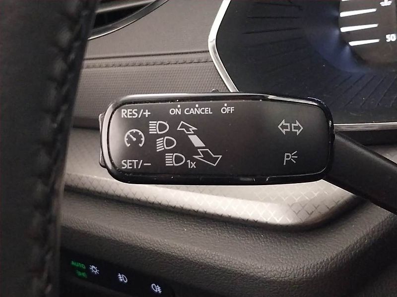 Škoda Octavia (2021) Ambition 1.5 TSI, Serv.kniha - fotka 20 z 21
