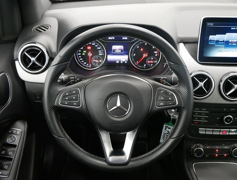 Mercedes-Benz Třídy B - fotka 16 z 25