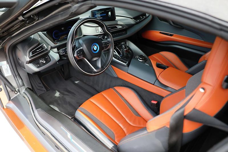 BMW i8 - fotka 7 z 19