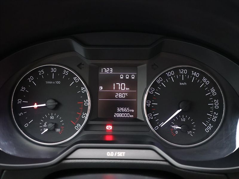 Škoda Octavia 1,6 TDI 81kW Ambition CZ - fotka 12 z 23