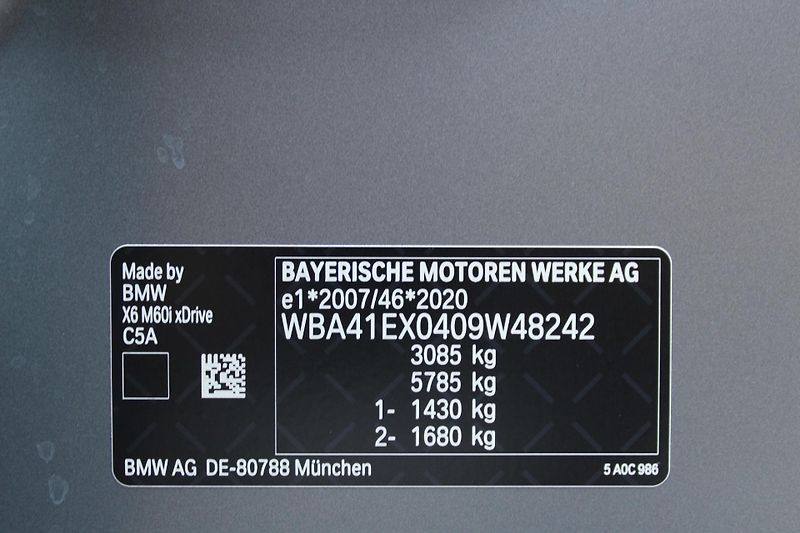 BMW X6 M60i xDrive, 390kW - fotka 27 z 27