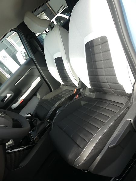 Citroën C3 (2026)  MAX Turbo 100k Manual  - fotka 9 z 20