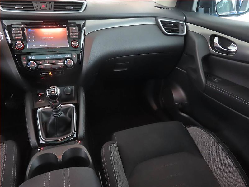Nissan Qashqai (2018) 1.2 DIG-T, Serv.kniha, Navi - fotka 8 z 16