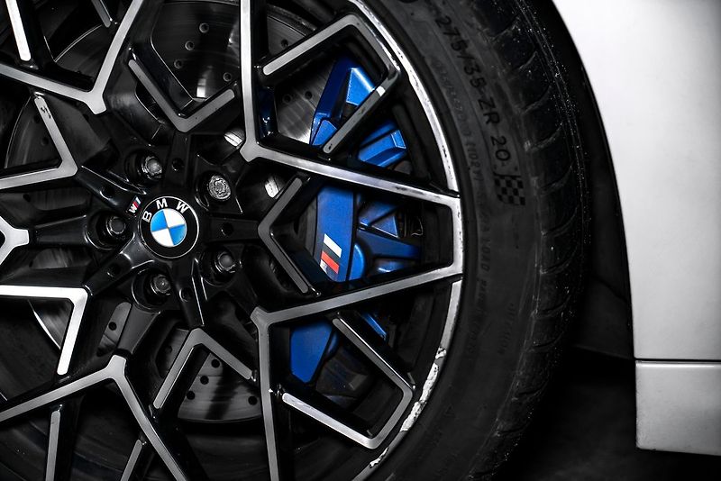BMW M8 - fotka 12 z 26