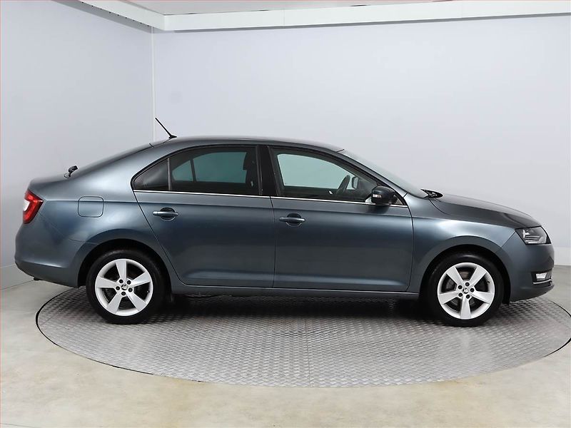 Škoda Rapid (2018) 1.0 TSI, Tempomat - fotka 6 z 16