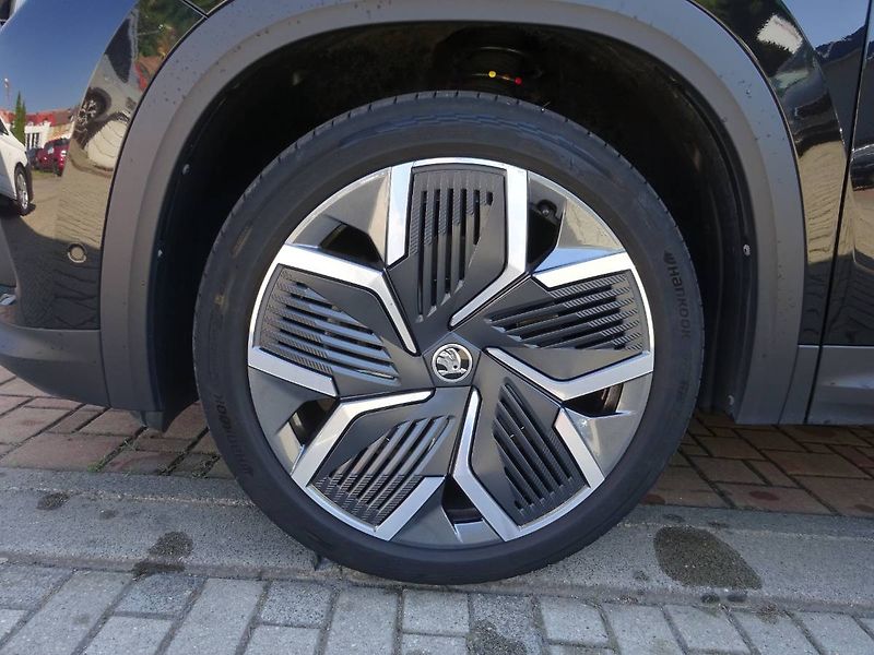 Škoda Kodiaq (2024) 2,0TDi /142kW DSG 4x4 Exclusiv - fotka 18 z 27